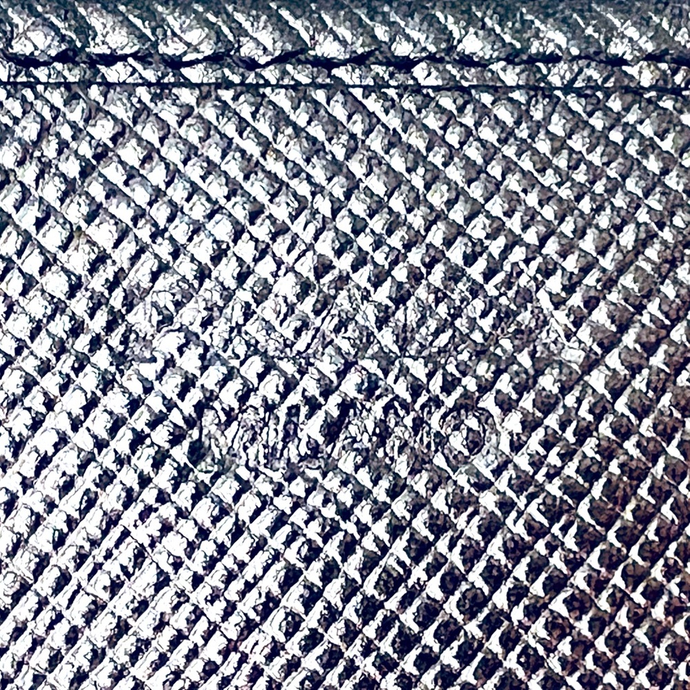 Prada Women's Metallic Wallet EUC - Picture 9 of 16